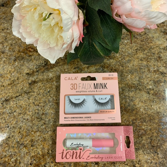 Eyelashes with glue - Picture 1 of 2